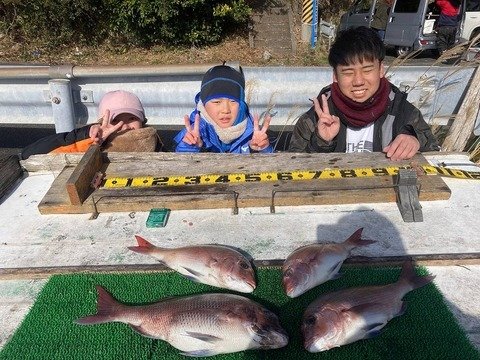 ����餵������