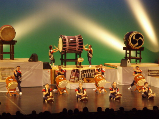 保存会。小気味良い小鼓の音