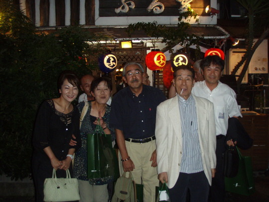 府連の会長、兵庫の会長…みんなで徘徊中。