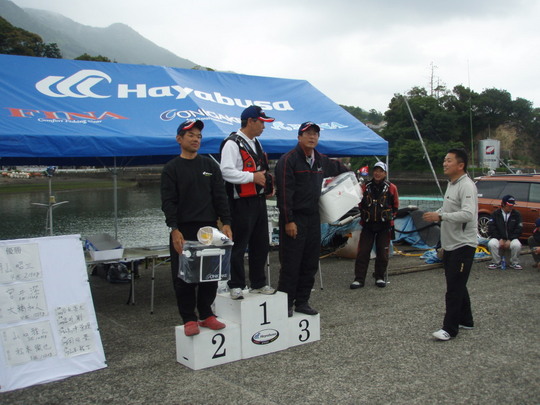 鬼掛けの大会も盛り上がってまいりました。