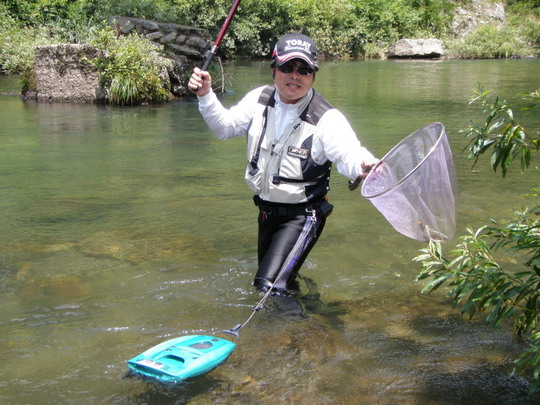 美味しい美山川の鮎。今年初めて安田さんに教えてもらいました。