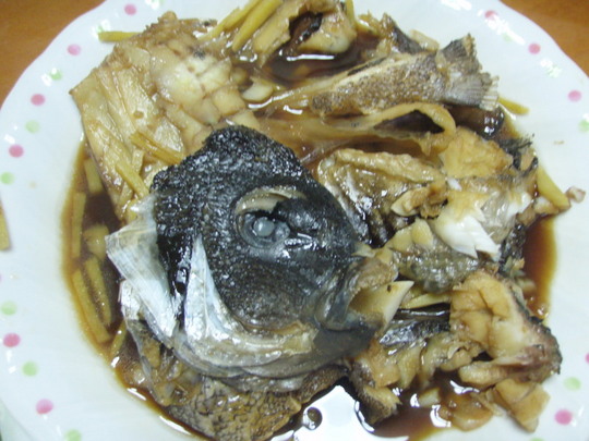 これまた焦って作ったアラ炊き。美味しいです。せせって最後まで頂きます。熱いご飯にもあうんですよね。