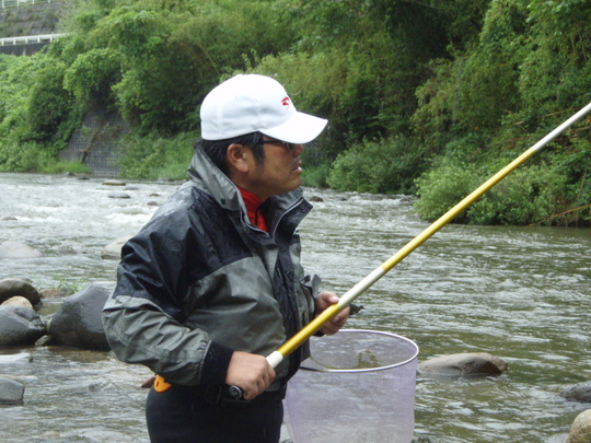 雨の中ですが、時間が惜しくてついつい・・・