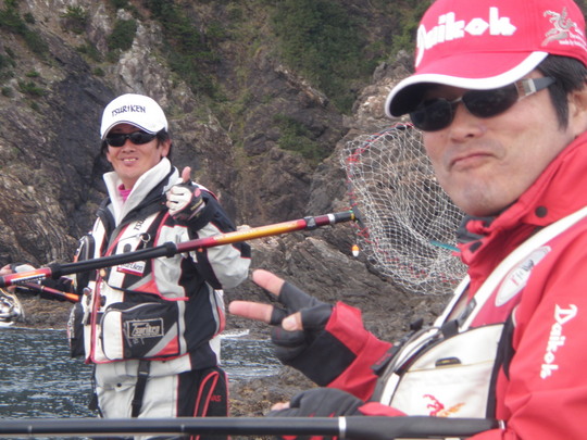 ぼちぼち釣りましょうか・・・と、合図を送る