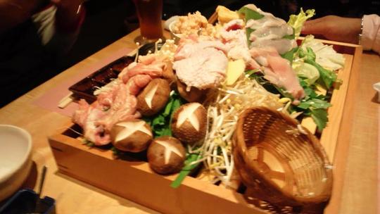 年末、魚丸興業の集い 三浦で地鶏鍋をたんといただきました。