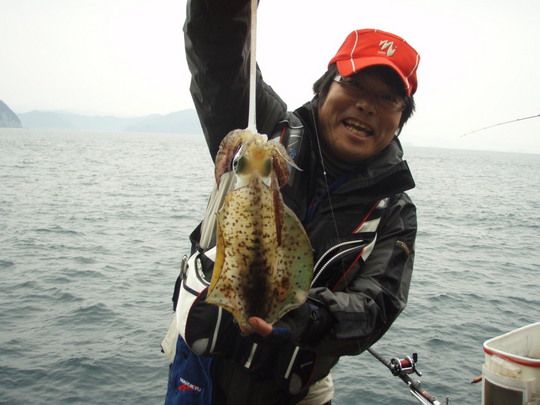 潮どまりにチョイエギタイム。げっと〜〜〜〜