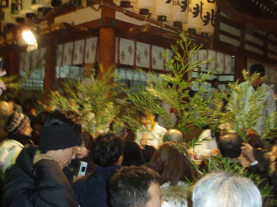 商売繁盛笹もってこい・・・のお囃子