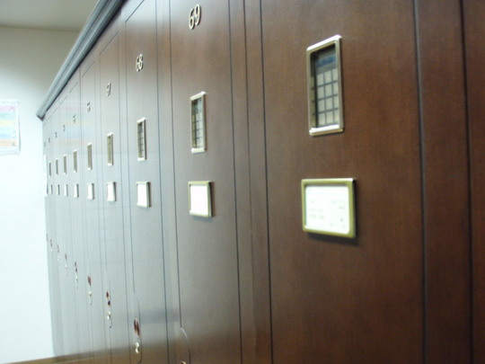 ロッカールームも重厚な作り