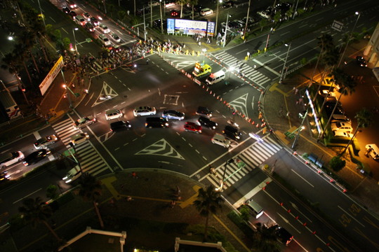花火が終わって引き上げていきます