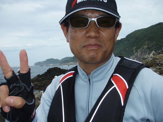 原田クン!魚がひるんでますよ。