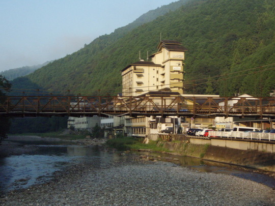 ²¹Àô³¹¡¦¡¦¡¦¤³¤Î¶õ´Ö¤Ïι¤ò¤·¤Æ¤ë¡ª¤Ã¤Æ´¶¤¸¤¬¤·¤Þ¤¹¤è¤Í¡£