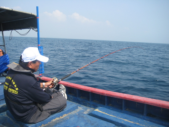 ËͤδȤˤ⥨¥½¤Ð¤«¤ê¤¬³Ý¤«¤Ã¤Æ¡¢±ýÀ¸¤·¤Þ¤·¤¿