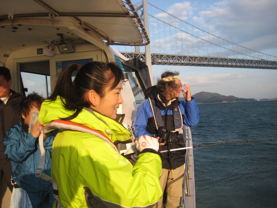 ¤¤¤ê¤¢¤µ¤ó¤âɬ»à¤Ç¥ê¡¼¥ë¤ò´¬¤Â³¤±¤¿¤Î¤Ç¤¹¤¬¡Ä