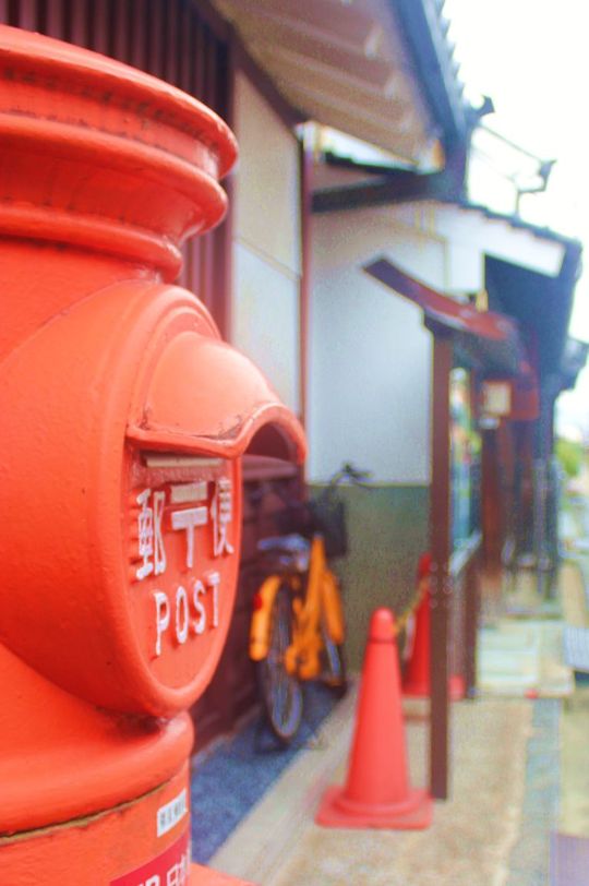 レトロなポストも見つけました