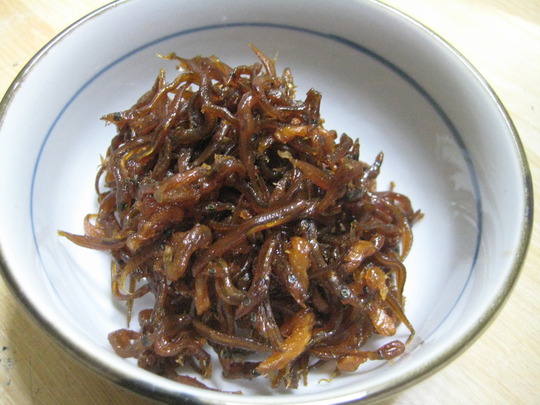 は〜い、イカナゴの新子のくぎ煮ちゃんです